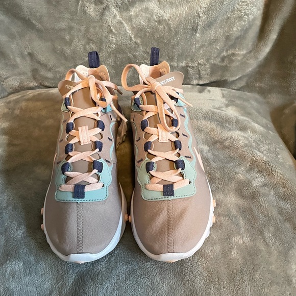 Nike React Elements 55 - Picture 2 of 6